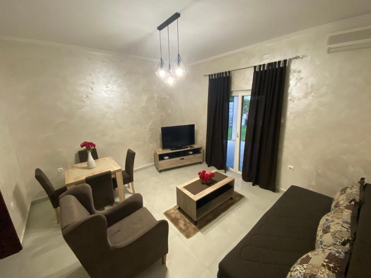 Momentera Apartments Kotor Exterior photo